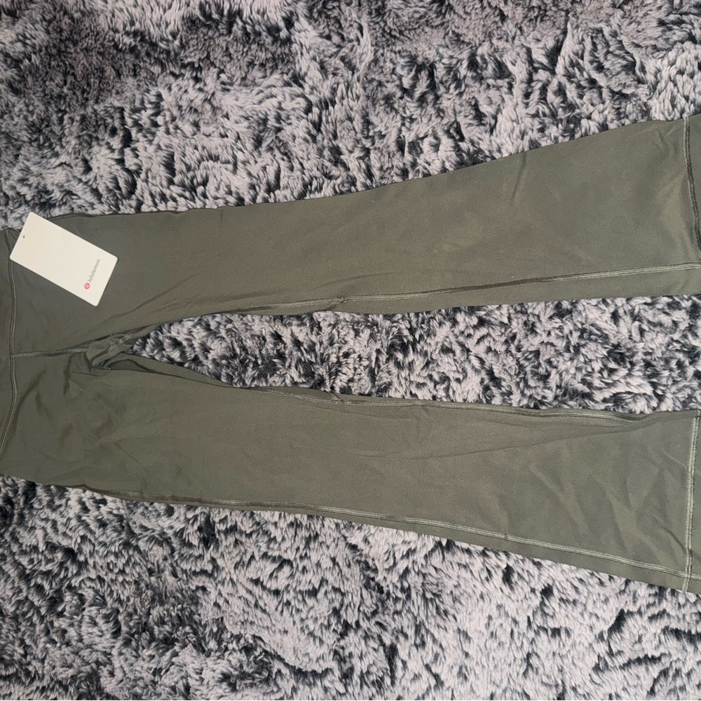 Lululemon Athletica Mini Flare Pants in army green XSHORT size 4